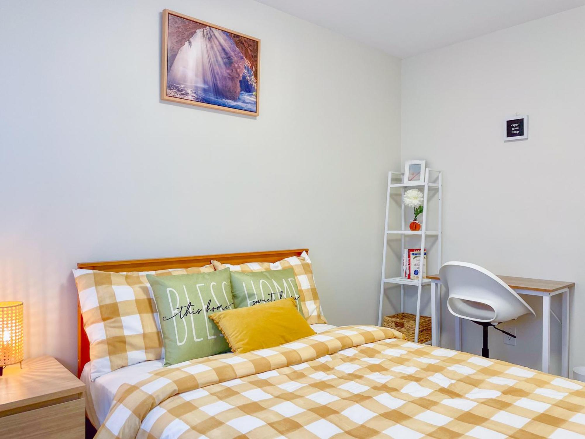 Newly-Renovated 3Br House, 12 Minutes To Airport Daire Toronto Dış mekan fotoğraf
